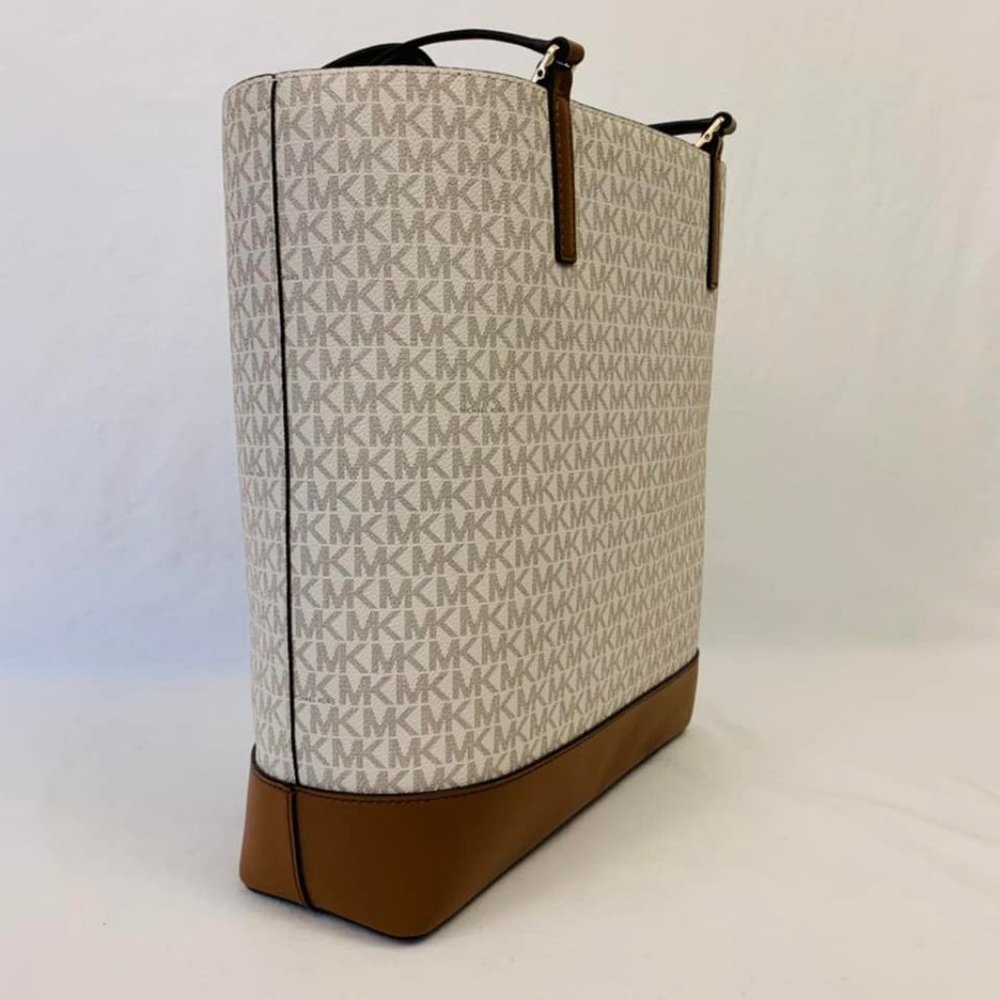 Michael Kors Kelli Large Two-Tone Logo Tote Bag - Picture 11 of 15